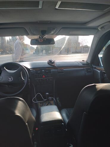 Mercedes-Benz: Mercedes-Benz E‑Class W210 sedan — Brabus üslub paketli Mühüm — 13