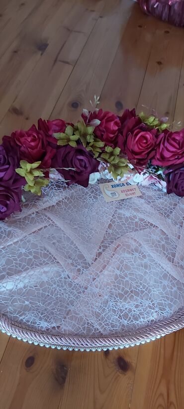 Xonçalar: Şirni xoncasi bol ciceklərlə bəzədilmiş. Dekorativ məqsədlər üçün -da lalafo.az — 2 Xonçalar: Şirni xoncasi bol ciceklərlə bəzədilmiş. Dekorativ məqsədlər üçün — 2