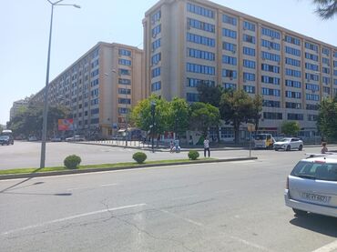 Uzunmüddətli kirayə mənzillər: Ev uzunmüddətli verilir. Votcap 055-530-26-59. Razinde Aygun Moll ile — 16