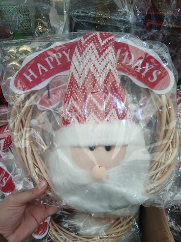 ad günü dekor: Yeni il qapı bəzəkləri – “Happy Holidays” yazılı dekorativ çələng -