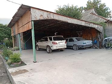 Продажа коттеджей и домов: ПРОДАЮ ДОМ! В городе Кара-Балта. Не большой но уютный дом. В доме — 12
