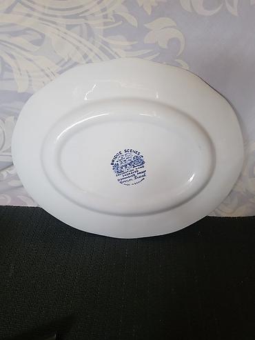 Ostali antikviteti: Engleski oval za serviranje Crown Ducal iz 70ih.god. Engleski oval — 11