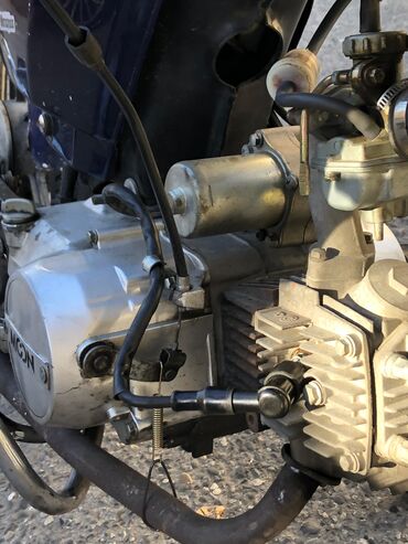 Mopedlər,skuterlər: Moped tipli benzinli motosiklet - Rəng: tünd mavi (xrom detallar və — 9