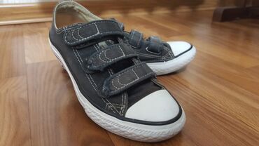 Детская обувь: Кеды, размер 32 или 22 см. Б/у, цвет черный