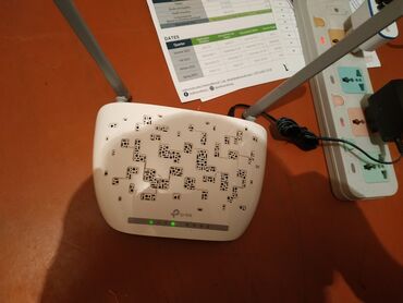 sazz usb modem: Sola cevir bax.brend Apple sirketi madem router,3 curdur boyuk ve