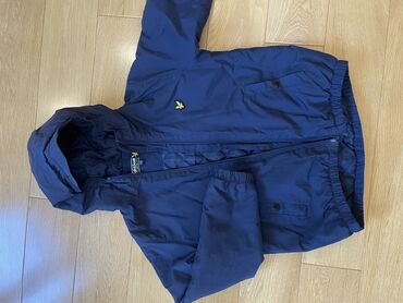 Donlar: Lyle & scott brendindən kurtka
8/9 yaş
İdeal vəziyyətdə
