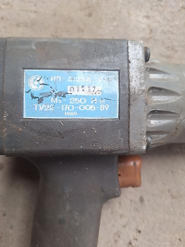 Другие автозапчасти: Пневмоинструмент: мощный гайковерт и комплект пневмопистолетов — 5