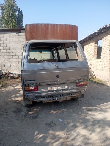 купить мотоцикл новый: Volkswagen Transporter: 1985 г., 1.8 л, Механика, Бензин, Van