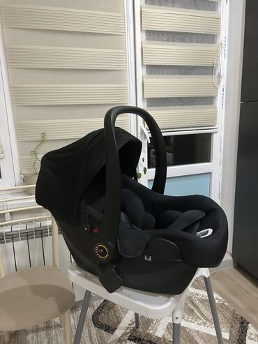 Автокресла: Продаю автокресло Skillmax. Подходит для новорождённых от 0 до 18