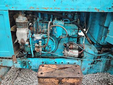 Traktorlar: Salam Traxtor Saz Veziyyetdedi Otur sur Mtz 82 Traxtor Ter Ter — 6