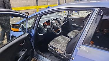 Honda: Honda Jazz: 2009 г., 1.3 л, Вариатор, Бензин, Хэтчбэк — 16