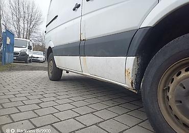 Легкий грузовой транспорт: Легкий грузовик, Mercedes-Benz — 8