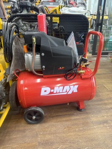 электрический компрессор: Компрессор D-MAX, передвижной Основные характеристики (с шильдика): -