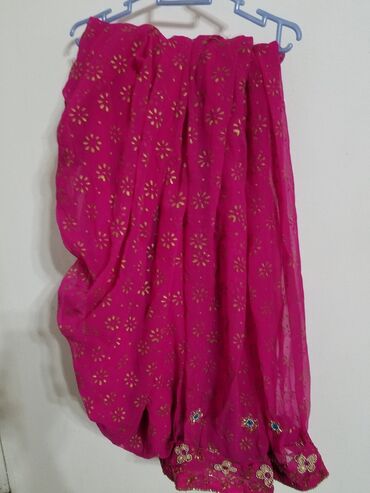 Карнавальные костюмы: Новые Индийские нарядыразмеры указаны на фото
 дет.на 8-10лет — 5