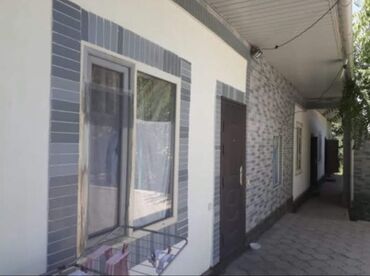 металлические шкафы для документов в бишкеке: Сдается комната с прихожей-кухней в доме гостиничного типа. Находится