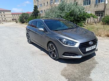 i40: Hyundai i40: 2 l | 2015 il Universal — 1