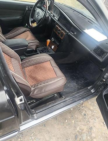 мерседес 124 рул: Mercedes-Benz 190: 1993 г., 2 л, Кол менен иштөөчү, Бензин, Седан — 8