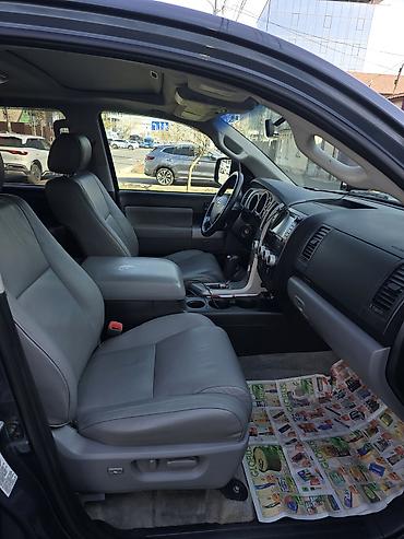 210 4.3: Toyota Sequoia: 2008 г., 5.7 л, Автомат, Газ, Внедорожник — 2