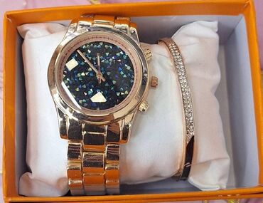 Setovi nakita: Ženski setovi 💫 Sat i narukvica po super ceni 2200 dinara 💫
SN💫 — 1