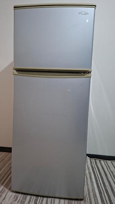 mini refrigerator: Холодильник двухкамерный с верхней морозильной камерой. Б/У — 1