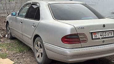 капот вито: Mercedes-Benz E-Class: 1999 г., 2.4 л, Автомат, Бензин, Седан — 4