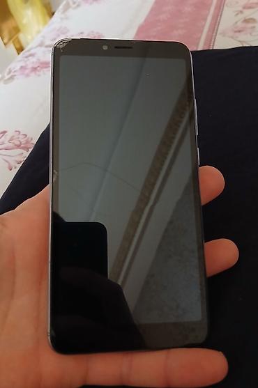 redmi mi: Xiaomi Mi 8 Lite, 32 GB, rəng - Gümüşü, 
 İki sim kartlı, Qırıq — 2