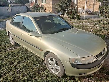 masin satisi: Opel Vectra B sedan - Korpus: 4 qapılı sedan, açıq yaşıl rəng - Ban — 2