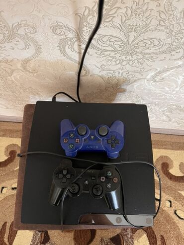 PS3 (Sony PlayStation 3): Ps 3 2 pult