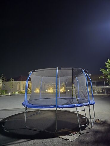 Həyət evləri və villaların satışı: 3 otaqlı, 999 kv. m — 4