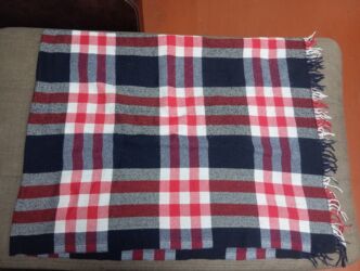 Döşəklər: İşlənmiş Pled, Ünvandan götürmə, Pulsuz çatdırılma