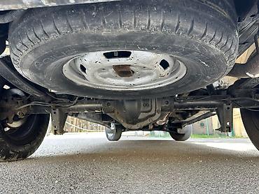 Ford: Ford Transit: 2.4 l | 2010 il 202700 km Van body type — 13