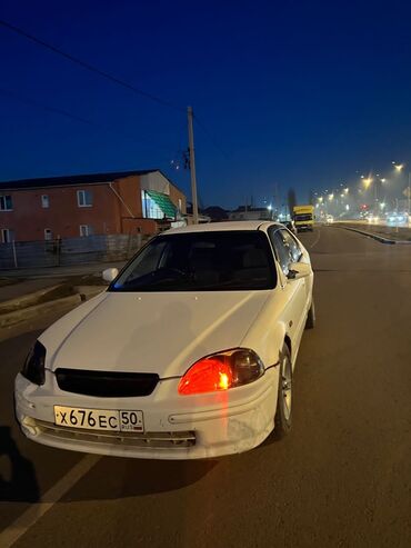 Honda: Honda Civic: 1998 г., 1.5 л, Автомат, Бензин, Седан