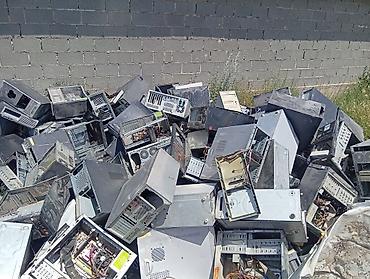 Мониторы: Монитор, Б/у — 4