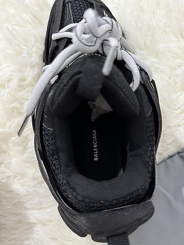 Кроссовки и спортивная обувь: Кроссовки Balenciaga Track Sneaker - Модель: Track Sneaker (артикул — 5