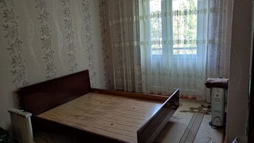 долгосрочная аренда аламедин 1: 3 комнаты, 56 м², 105 серия, 3 этаж, Старый ремонт