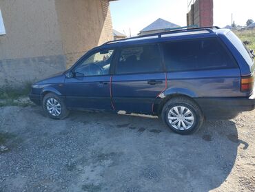 машина истеп: Volkswagen Passat: 1992 г., 1.8 л, Механика, Бензин, Универсал