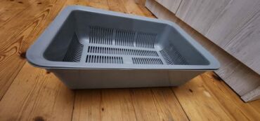 İtlər: Pişiklər üçün ikiqat süzgəcli latok - Material: möhkəm, qoxusuz