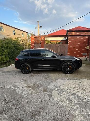 luk: Porsche Cayenne S – qara rəngli lüks SUV - Model: Porsche Cayenne S — 3