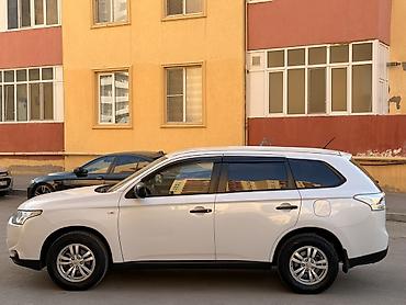 Mitsubishi: Mitsubishi Outlander – ağ rəngli, şəhər və uzun yol üçün rahat və — 10