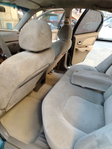 Hyundai: Hyundai Sonata: 2 l | 2001 il Sedan — 25