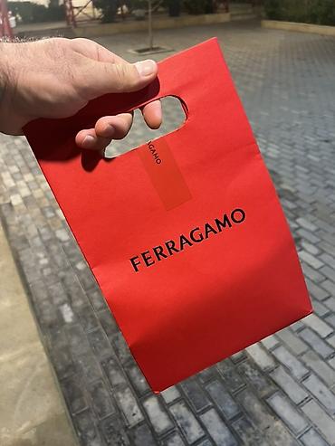 topdan saat satisi: Ferragamo hədiyyə qutusu və paket - Brend: Ferragamo - Dəst: qırmızı — 9