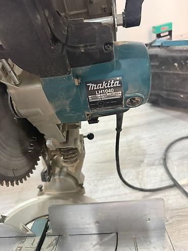 ленточной пилорамы: Комбинированная пила Makita LH1040 - 2‑в‑1: торцовочная пила и — 1