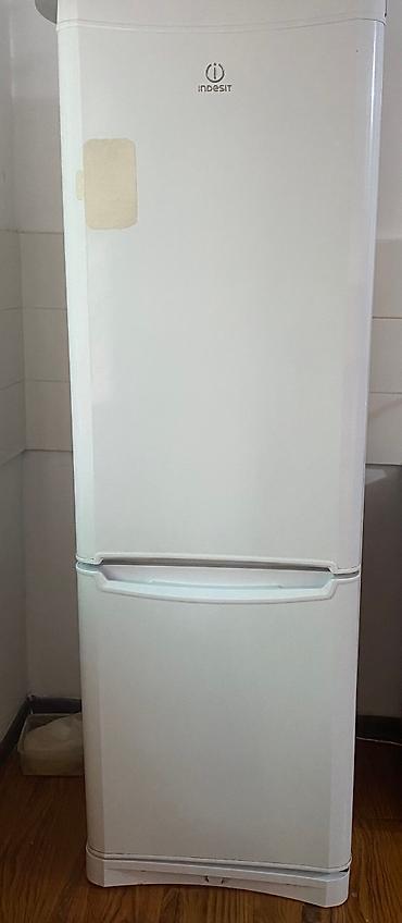 реф термо: Холодильник Indesit, Б/у, Двухкамерный, De frost (капельный) — 3