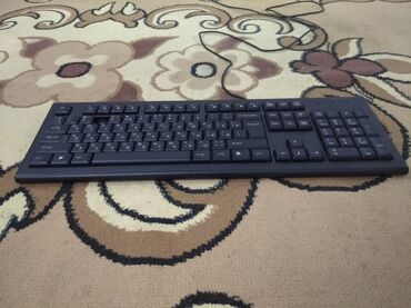 red square keyrox: Клавиатура, A4Tech, Мембранная, Проводное подключение, Размер: 100%