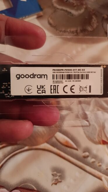 Sərt disklər (HDD): Daxili SSD disk 1 TB, M.2