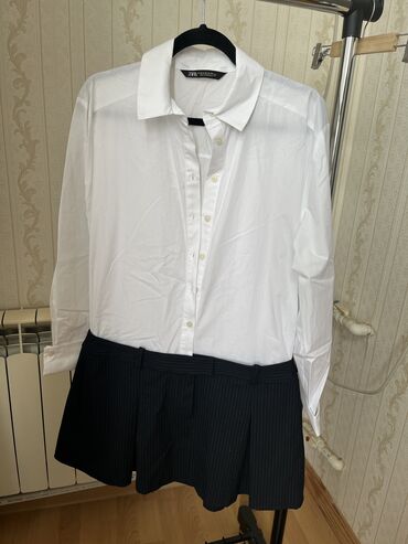 Krasofkalar və idman ayaqqabıları: Zara, Yeni, ''Yubka-köynek'' model don
geyilmeyib sıfırdır -da lalafo.az — 10 Krasofkalar və idman ayaqqabıları: Zara, Yeni, ''Yubka-köynek'' model don
geyilmeyib sıfırdır — 10