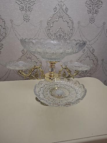 Süfrə aksesuarları: Kristal 3 mərtəbəli meyvə–şirniyyat qabı - Material: qalın kəsmə — 1