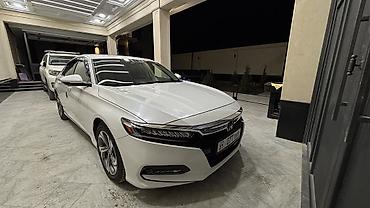 i5 12400f: Honda Accord: 2019 г., Автомат, Бензин, Седан — 1
