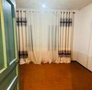 сдаю дом 15000: 35 м², 2 комнаты, Утепленный, Бронированные двери, Парковка