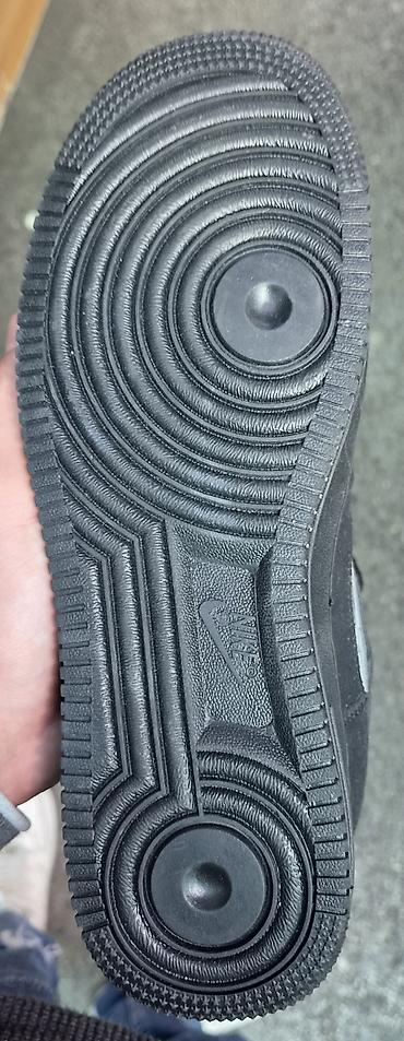 fake vs real tech fleece: Na prodaju potpuno nove patike Nike Air Force 1 '07 LV8 Black — 5